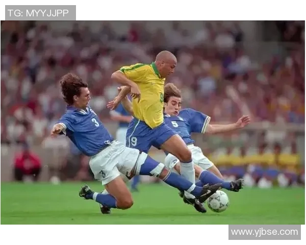 足球明星名字中带磊的球员盘点与他们的精彩瞬间回顾